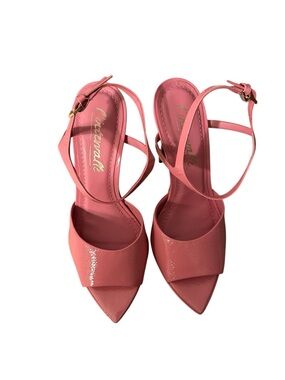 L’intervalle Pink Pointed-Toe Ankle-Strap Heels